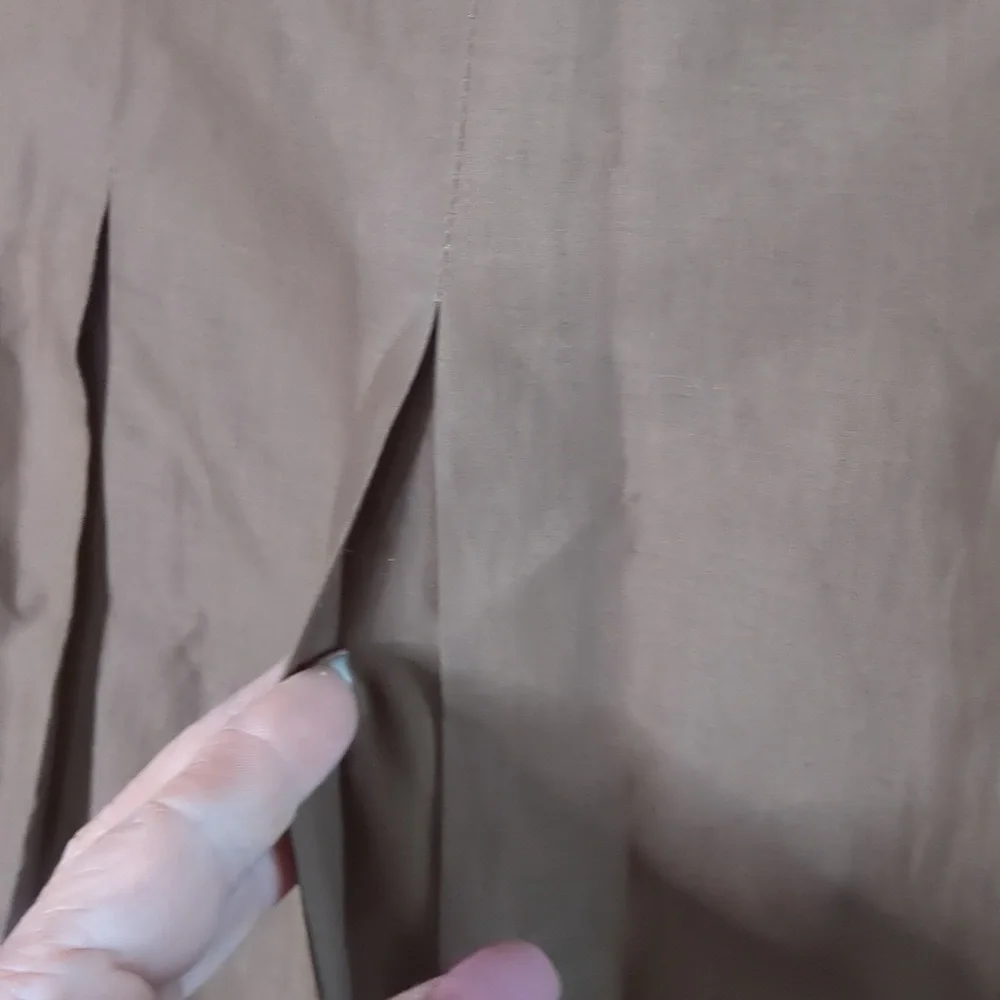 Side zip circle skirt pleated, decorative sequined border w/ embroidery detail - Picture 3 of 6